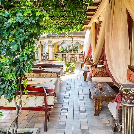 Golden Pearl 호텔 3*