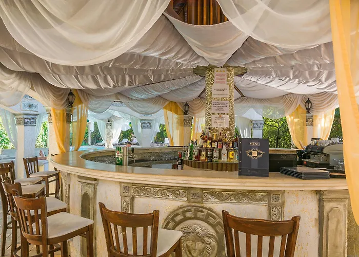 Golden Pearl Szálloda